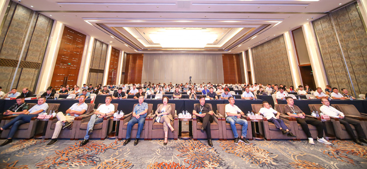 黃河流域照明與標(biāo)識產(chǎn)業(yè)論壇暨濟(jì)南市工商聯(lián)照明與標(biāo)識商會成立大會舉辦(圖2)